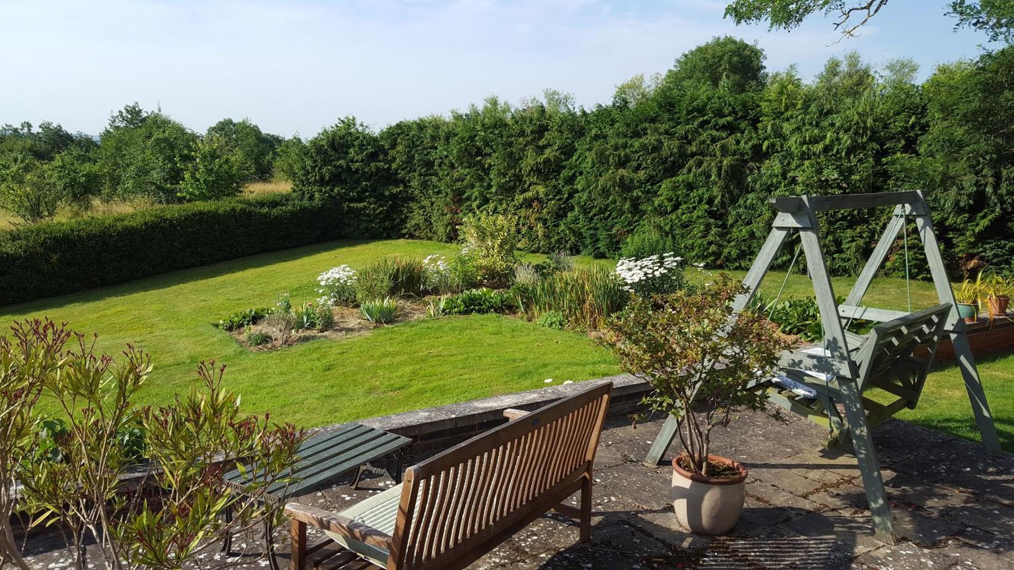 Shakespeare's View 5* Snitterfield