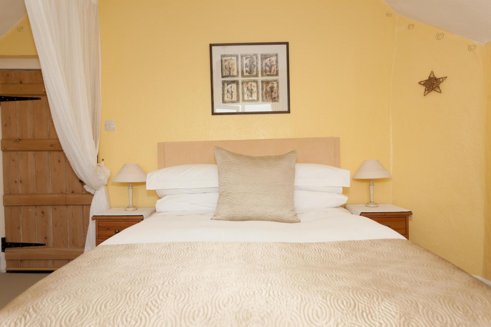 Shakespeare's View 5*